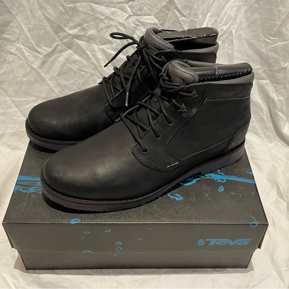 NEW Teva Durban Black Leather Chukka boots Men’s 10 - Picture 1 of 5
